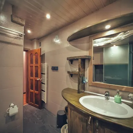 тhe Bohemian Lodge-entire House With Sauna Veliko Tărnovo