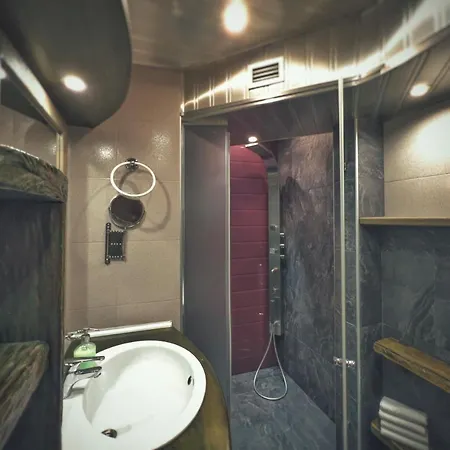 тhe Bohemian Lodge-entire House With Sauna Appartamento Veliko Tărnovo