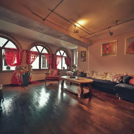 тhe Bohemian Lodge-entire House With Sauna Appartamento *