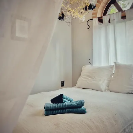тhe Bohemian Lodge-entire House With Sauna Apartamento